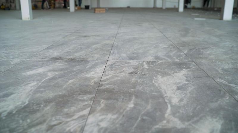 Quel carrelage en pierre naturelle choisir pour les sols de vos locaux professionnels ?